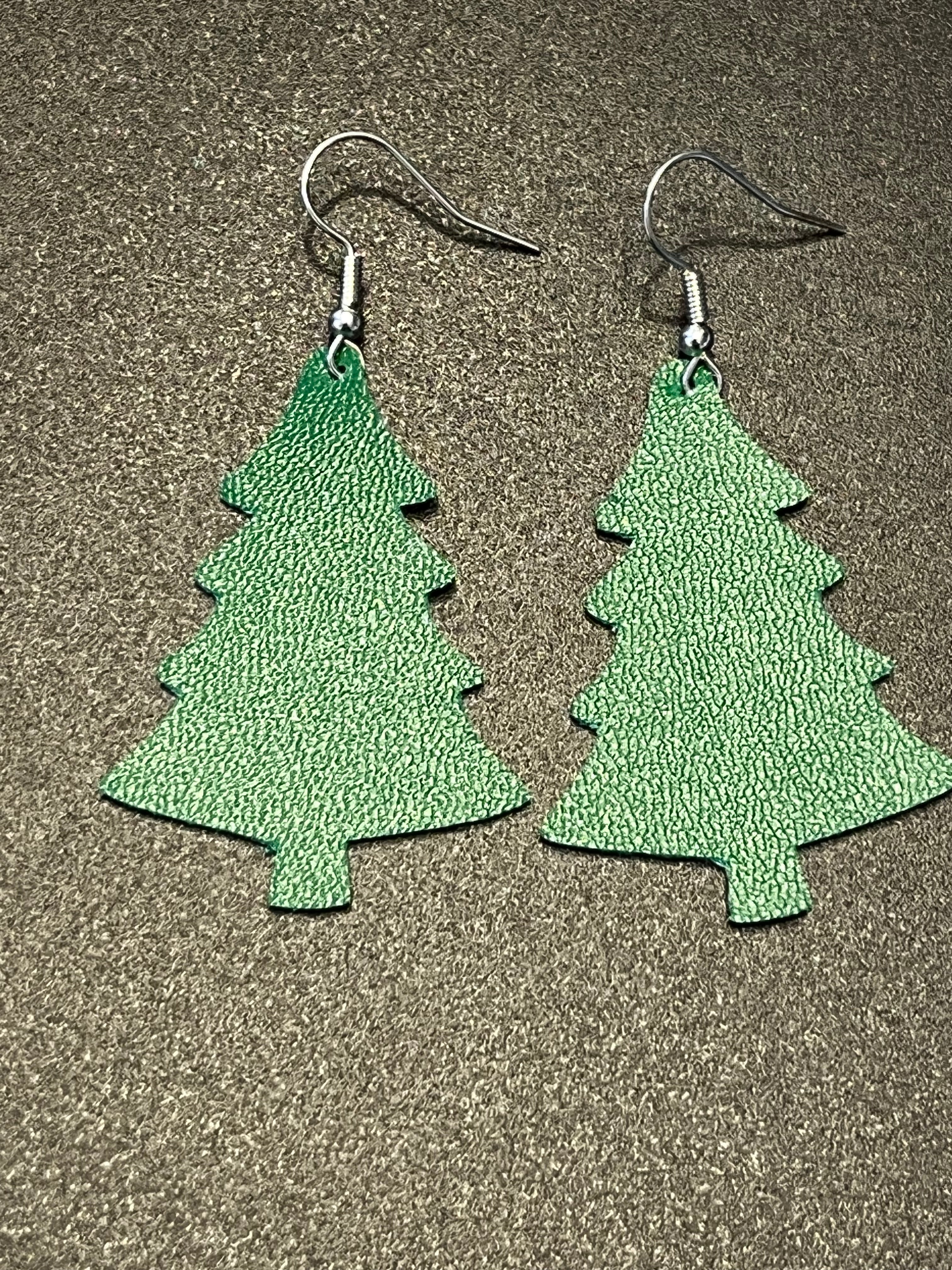 Around the Christmas Tree